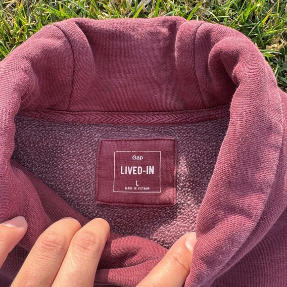 Y2K Gap Lived In Collared Hoodie - Picture 3 of 3